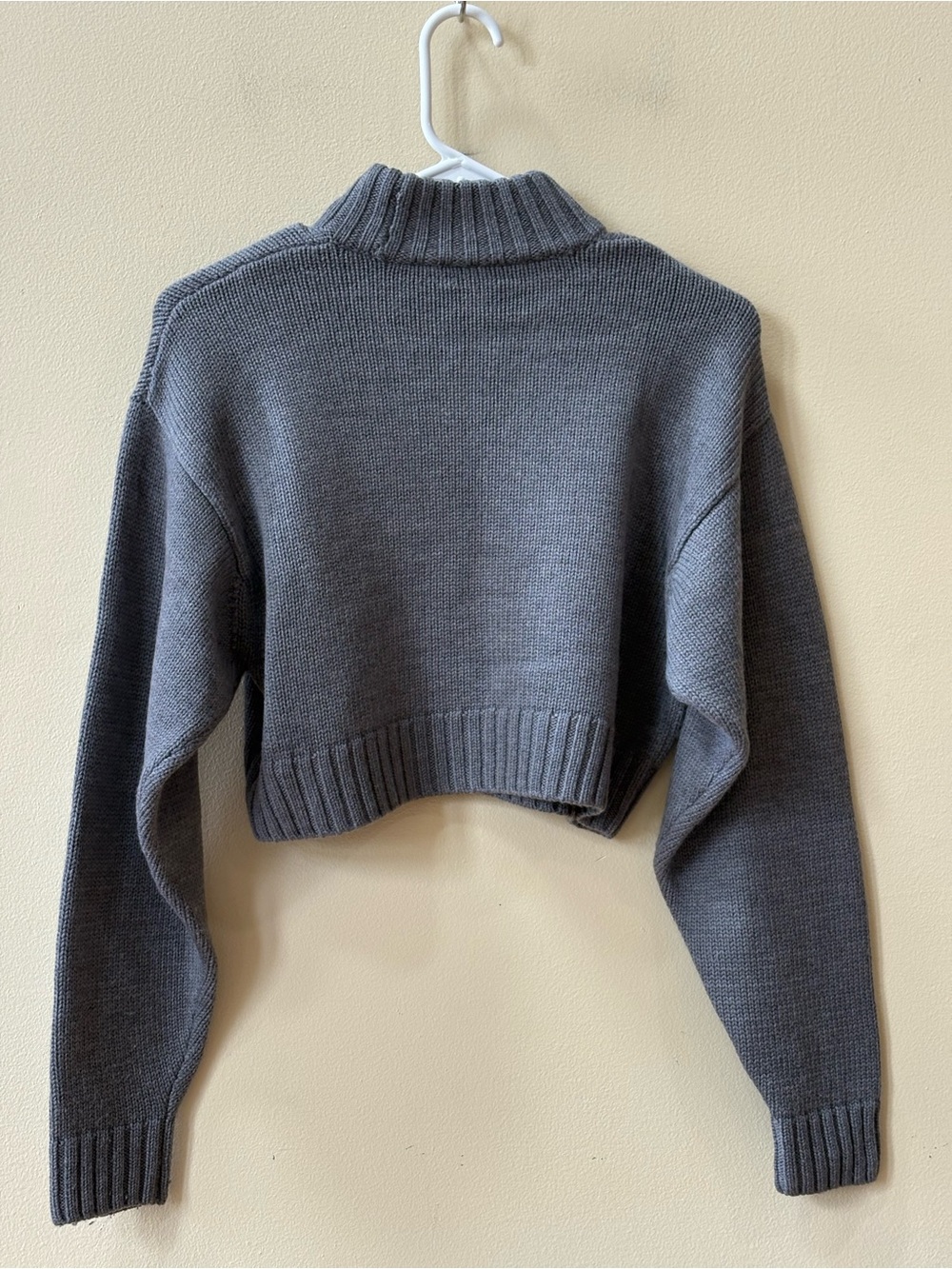 Aritzia Wilfred Free Merino Wool Cropped Sweater - Picture 3 of 3